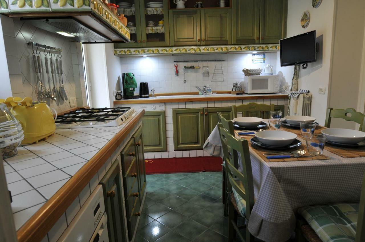 شقة Casa Max نابولي المظهر الخارجي الصورة