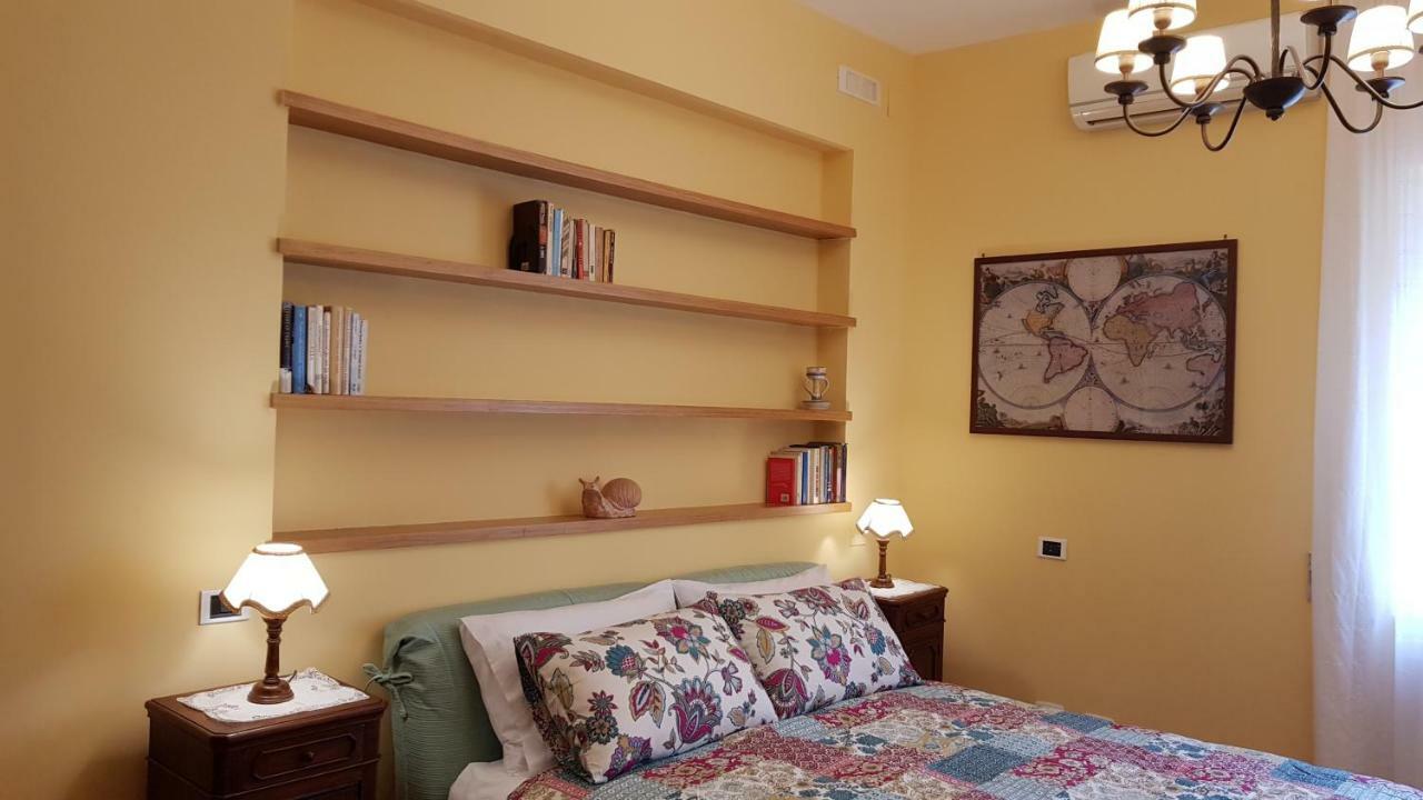 شقة Casa Max نابولي المظهر الخارجي الصورة